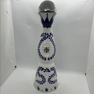 Clase Azul Hand Painted Talavera Mexican Pottery 750ml Empty Tequila Bottle